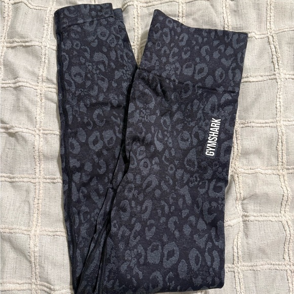 Gymsharks Black Leopard Leggings - Picture 1 of 4